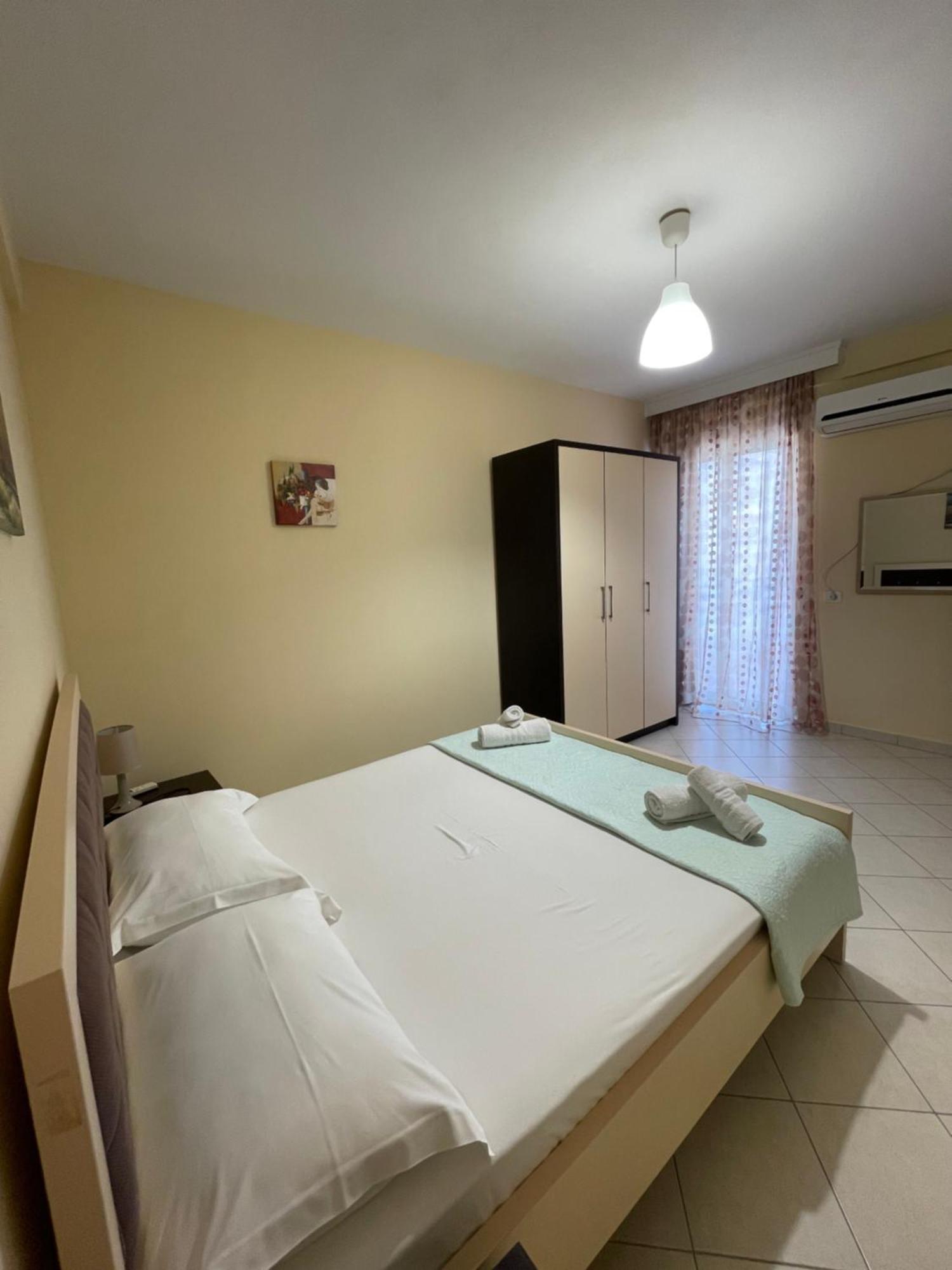 Cava Apartments Sarandë Buitenkant foto
